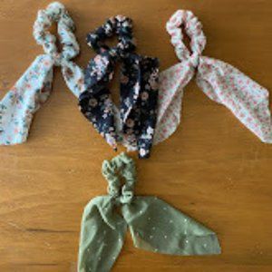 NWOT! Boutique Floral & Polka-Dot Pattern Hair Bow Scrunchies (SET OF 4!)